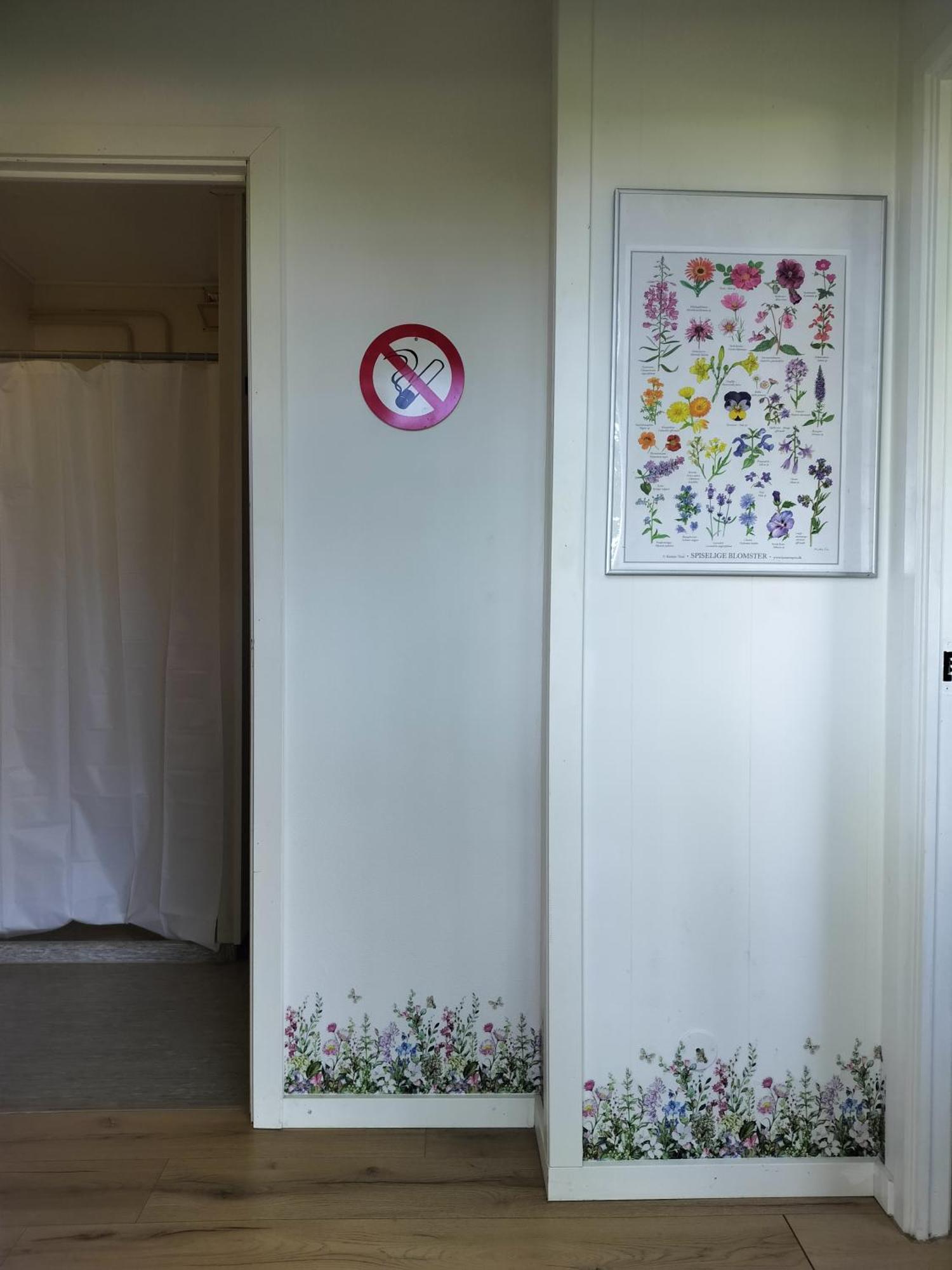 Vaerelse I Hytte Ved Stege Nor Exteriör bild
